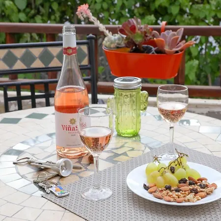 Aparthotel Geranios, Close To Beach, Puerto Colon, Yellowcat 2 Costa Adeje (Tenerife)